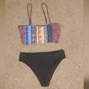 Womens bathing suit two piece, size large.